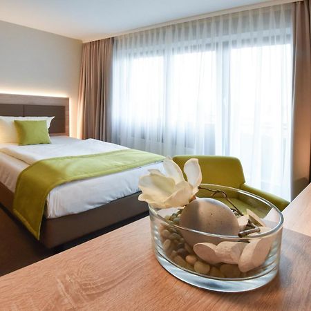 Aramis Tagungs- Und Sporthotel Гойфельден Экстерьер фото